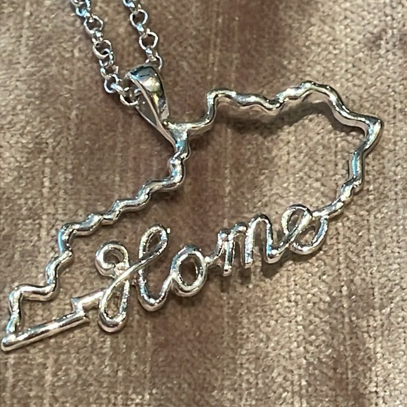 Kentucky State “Home” In Script Silver Necklace 16-18” - Picture 1 of 4